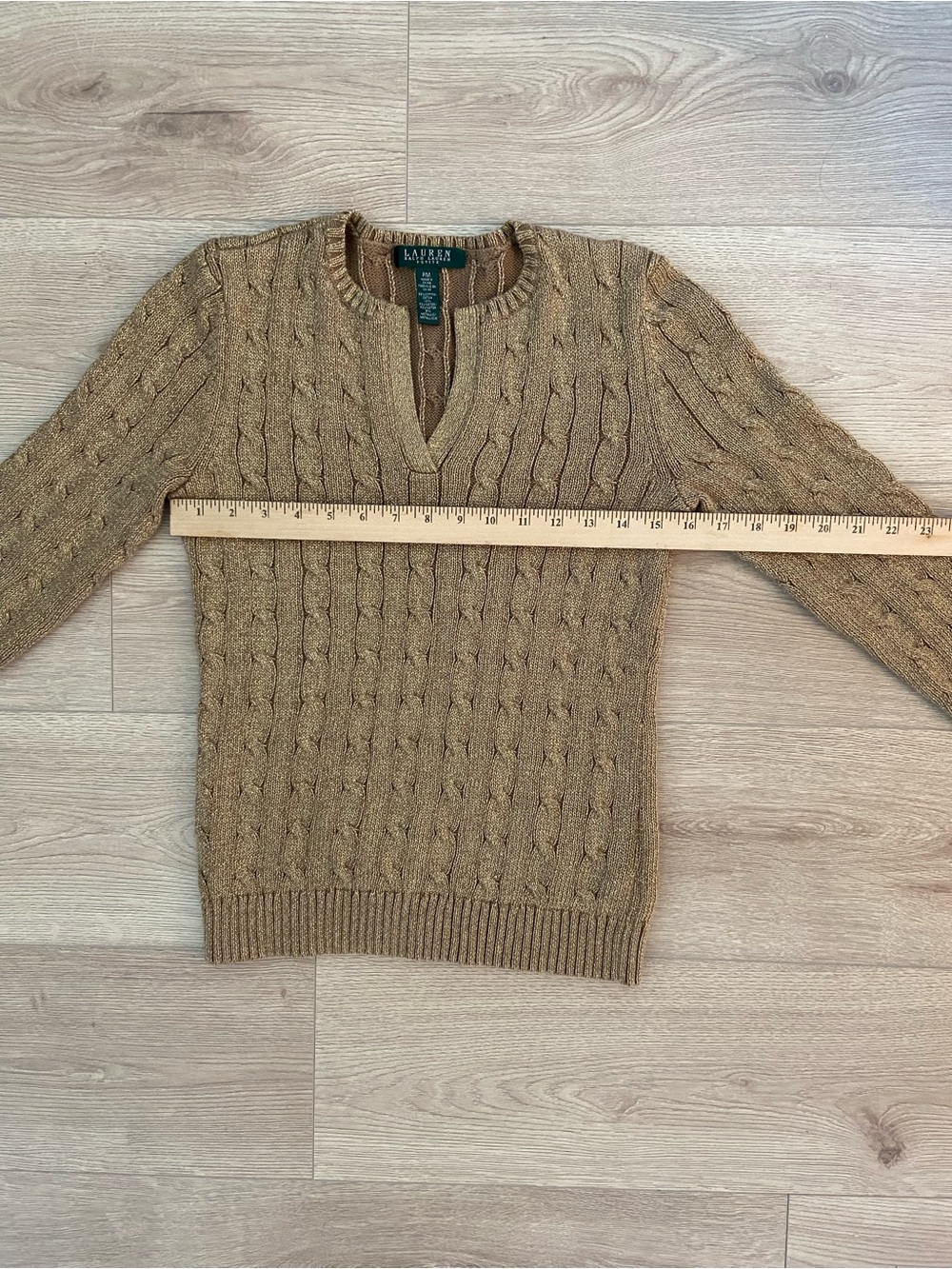 Lauren Ralph Lauren Women’s V-Neck Cable Knit Gold Sweater - PM - Picture 4 of 5